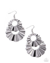 Load image into Gallery viewer, Paparazzi Accessories - Crimped Consistency - Silver
