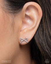 Load image into Gallery viewer, Paparazzi Accessories - BOW The Line - Silver
