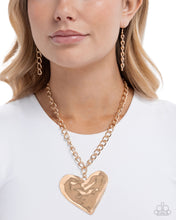Load image into Gallery viewer, Paparazzi Accessories - Hammered Heartthrob - Gold
