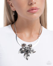 Load image into Gallery viewer, Paparazzi Accessories - Botanical Broadcast - Silver
