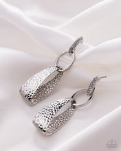 Load image into Gallery viewer, Paparazzi Accessories - Chic Contrast - White

