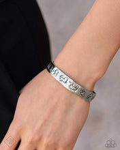 Load image into Gallery viewer, Paparazzi Accessories - Sunset Sightings - Complete Trend Blend
