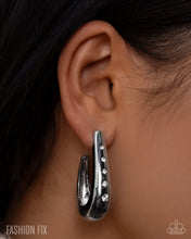 Load image into Gallery viewer, Paparazzi Accessories - Skilled Shimmer - White
