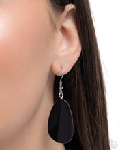 Load image into Gallery viewer, Paparazzi Accessories - Smooth Spoken - Black
