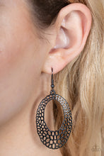 Load image into Gallery viewer, Paparazzi Accessories - The HOLE Nine Yards - Black
