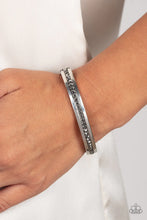 Load image into Gallery viewer, Paparazzi - Urban Reign - Silver
