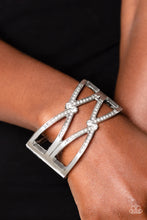 Load image into Gallery viewer, Paparazzi Accessories - Entrancing Etiquette - White
