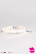 Load image into Gallery viewer, Paparazzi Accessories - Now Trending - White
