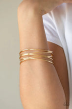 Load image into Gallery viewer, Paparazzi Accessories - Showstopping Sheen - Gold
