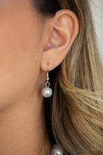 Load image into Gallery viewer, Paparazzi Accessories - Uptown Heiress - Silver
