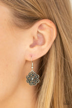 Load image into Gallery viewer, Paparazzi Accessories - Vintage Vogue - Silver

