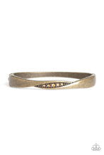 Load image into Gallery viewer, Paparazzi Accessories - Glittering Grit - Brass
