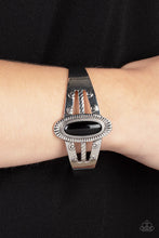 Load image into Gallery viewer, Paparazzi Accessories - Wanderlust Walkabout - Black
