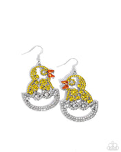 Load image into Gallery viewer, Paparazzi Accessories - Chick Couture - Yellow
