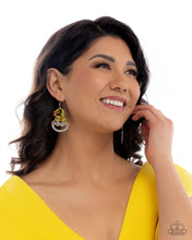 Load image into Gallery viewer, Paparazzi Accessories - Chick Couture - Yellow
