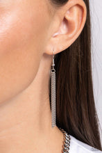 Load image into Gallery viewer, Paparazzi Accessories - Heart Homage - Black
