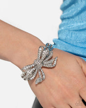 Load image into Gallery viewer, Paparazzi Accessories - Its All A-BOW-t Me - White
