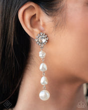 Load image into Gallery viewer, Paparazzi Accessories - Modish Motif
