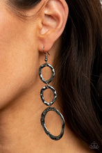Load image into Gallery viewer, Paparazzi Accessories - So OVAL It! - Black
