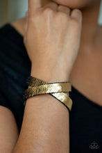 Load image into Gallery viewer, Paparazzi Accessories - Under The SEQUINS - Black/Gold
