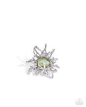 Load image into Gallery viewer, Paparazzi Accessories - Artistic Movement - Green
