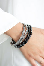 Load image into Gallery viewer, Paparazzi Accessories - Wild Wonder - Black
