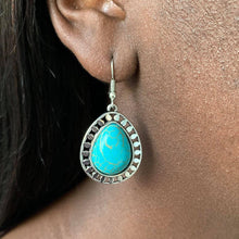 Load image into Gallery viewer, PAPARAZZI Accessories - SAHARA SERENITY - BLUE
