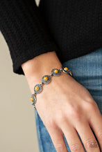 Load image into Gallery viewer, Paparazzi Accessories - Springtime Special - Orange
