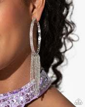 Load image into Gallery viewer, Paparazzi Accessories - Jaw-Dropping Jubilee - White
