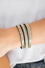 Load image into Gallery viewer, Paparazzi Accessories - Fashion Fanatic - Gold
