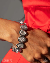 Load image into Gallery viewer, Paparazzi Accessories - Mesmerizing Memoir - White
