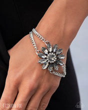 Load image into Gallery viewer, Paparazzi Accessories - Edge of Elegance - Silver
