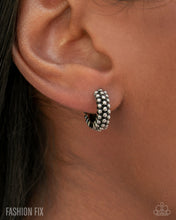 Load image into Gallery viewer, Paparazzi Accessories - Glimpses of Malibu - Complete Trend Blend

