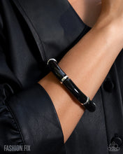 Load image into Gallery viewer, Paparazzi Accessories - Wondrous Winter - Black
