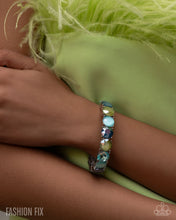Load image into Gallery viewer, Paparazzi Accessories - Cool, Calm, And Chic - Green

