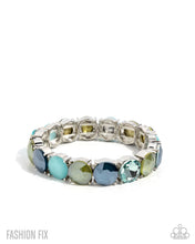 Load image into Gallery viewer, Paparazzi Accessories - Cool, Calm, And Chic - Green
