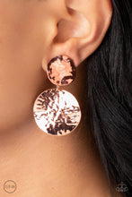 Load image into Gallery viewer, Paparazzi Accessories - Rush Hour - Copper Clip-On
