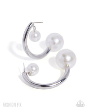 Load image into Gallery viewer, Paparazzi Accessories - Profuse Poise - White
