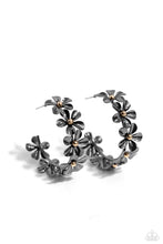 Load image into Gallery viewer, Paparazzi Accessories - Floral Flamenco - Black
