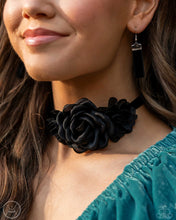 Load image into Gallery viewer, Paparazzi Accessories - Very Viscountess - Black
