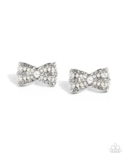 Load image into Gallery viewer, Paparazzi Accessories - Complete Look - White
