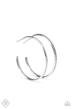 Load image into Gallery viewer, Paparazzi Accessories - Texture Tempo - Silver
