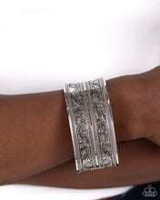 Load image into Gallery viewer, Paparazzi Accessories - Eclectic European - Silver
