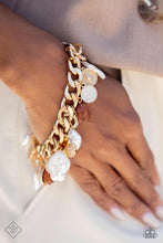 Load image into Gallery viewer, Paparazzi Accessories - SEA For Yourself - Gold
