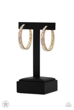 Load image into Gallery viewer, Paparazzi Accessories - GLITZY By Association - Gold
