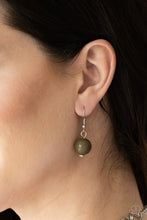 Load image into Gallery viewer, Paparazzi - Gorgeously Globetrotter - Green
