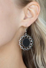Load image into Gallery viewer, Paparazzi - Farmhouse Fashionista - Black
