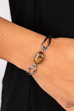 Load image into Gallery viewer, Paparazzi Accessories - A Quarter Past ZEN - Brown
