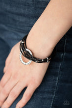 Load image into Gallery viewer, Paparazzi Accessories - Magnetic Muse - Black
