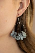 Load image into Gallery viewer, Paparazzi - Flirty Florets - Silver
